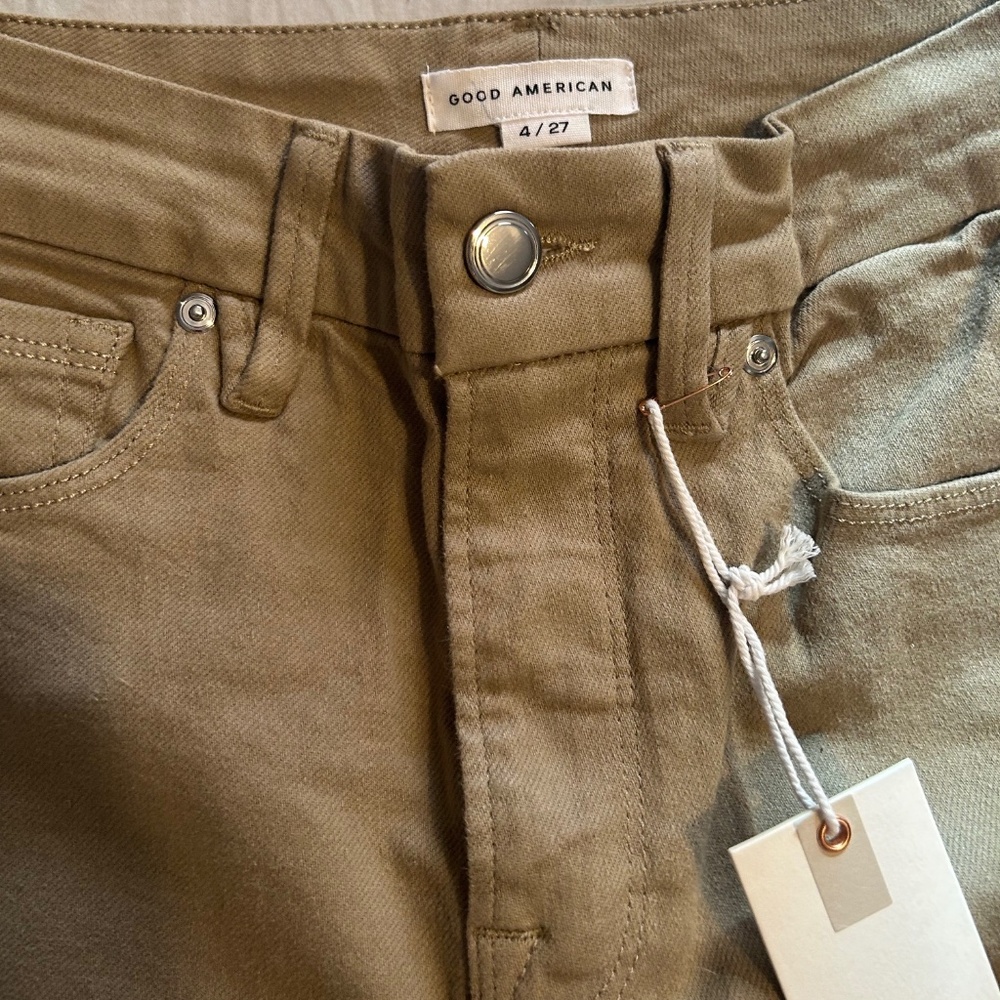 Good American Good Classic Khaki Pants *NWT* - Picture 3 of 8
